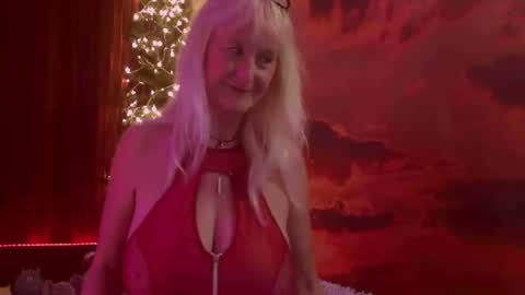 Monika    online show from December 31, 1:57 am