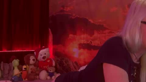 Monika    online show from March 8, 3:28 am