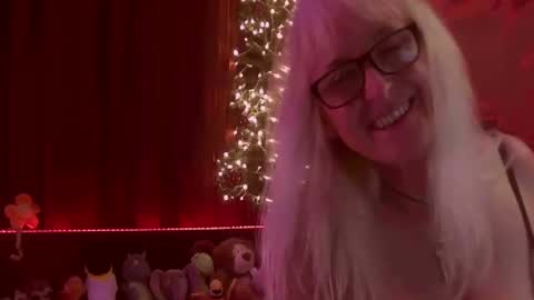 Monika    online show from January 1, 12:43 am