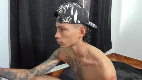 monkeyd_66 online show from September 14, 4:30 pm