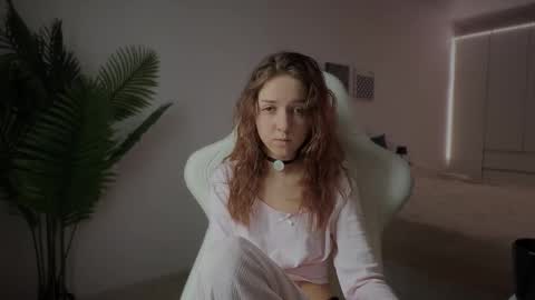 Mary online show from January 8, 6:19 am