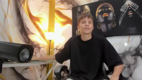 mono_blonde online show from October 3, 7:44 pm