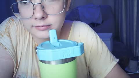 moodiemira online show from October 8, 6:14 pm