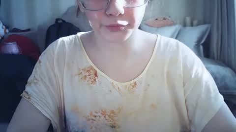 moodiemira online show from March 16, 1:15 pm