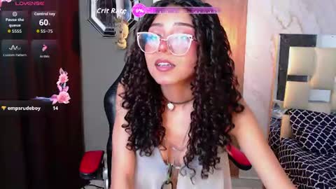 moon_and_fire_ online show from June 10, 3:50 am