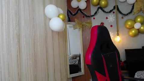 moon_and_fire_ online show from November 16, 5:31 am