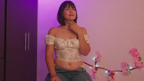 Im a independent model  Welcome online show from April 28, 2:27 am