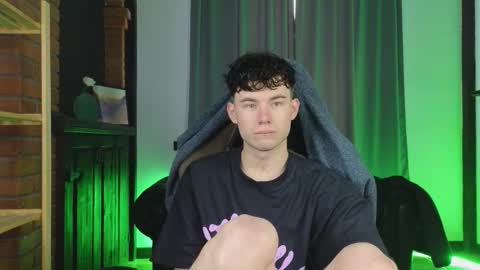 moon_gloww online show from February 22, 5:11 am