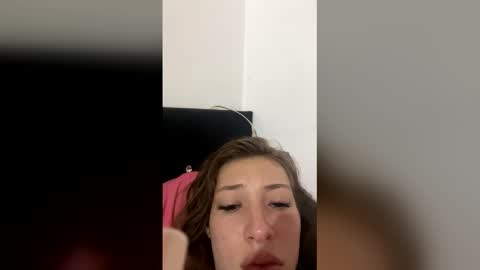 moonfoox online show from May 9, 3:56 am