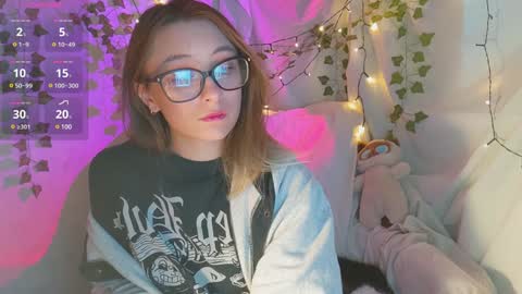 Dana online show from December 4, 12:19 pm