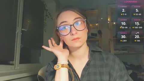 Dana online show from November 8, 4:10 pm