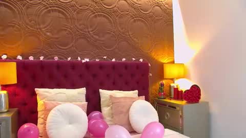 moonligt_iris online show from February 17, 5:28 am