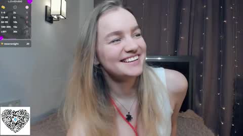 Snapshot of moonperedz chatting on September 27, 7:55 pm Eva online show from September 27, 7:55 pm