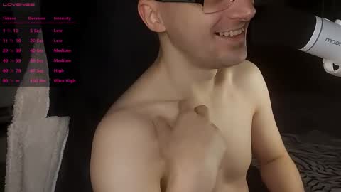 Moonsire online show from February 3, 7:29 pm