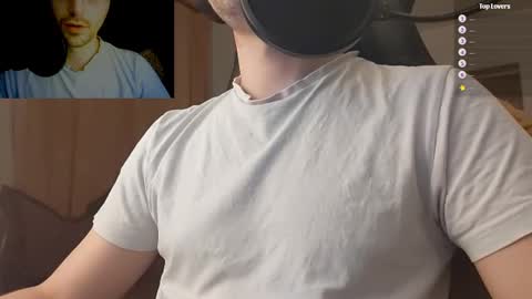 Moonsire online show from January 20, 6:32 pm