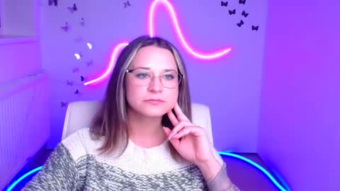 Susanna online show from December 5, 12:03 pm