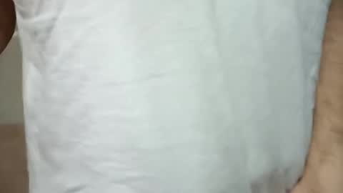 moos1 online show from March 2, 6:14 am