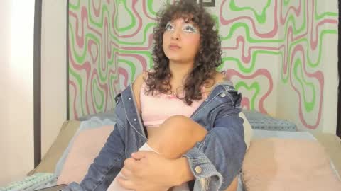 moraazul online show from February 3, 12:51 am