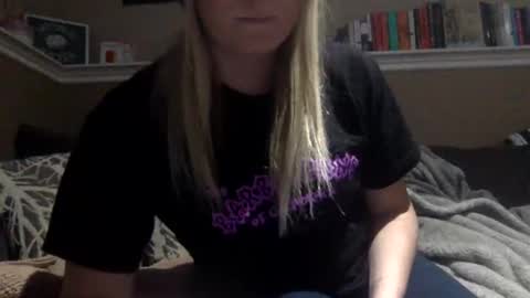 MoreJayyy online show from November 16, 2:46 am