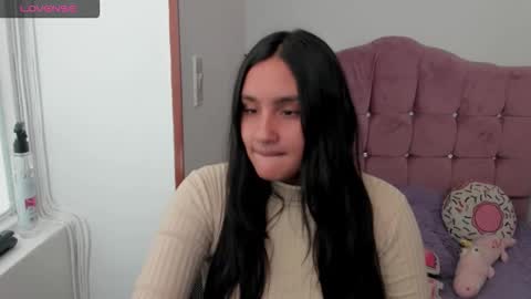 morena_rodriguez_9 online show from October 27, 7:03 pm