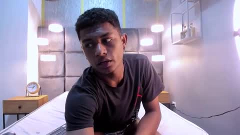 Mmorenito online show from November 7, 7:38 pm