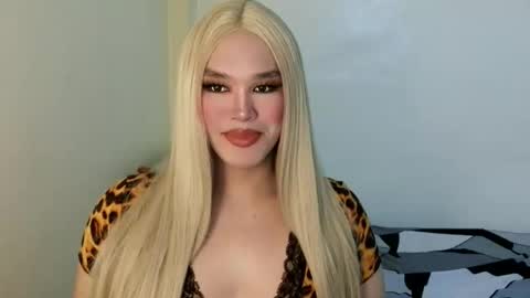 Ms. Morgana online show from May 12, 1:09 pm