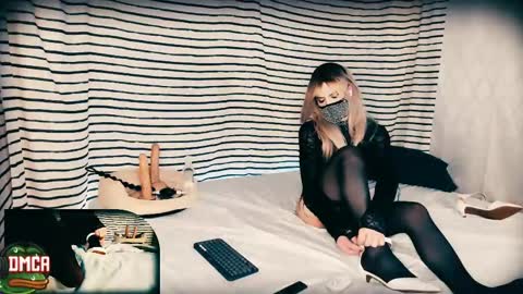 Snapshot of morphelina chatting on October 29, 7:54 am Morphelina online show from October 29, 7:54 am