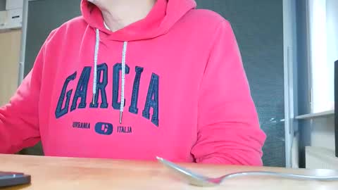 Morris online show from October 21, 11:04 am