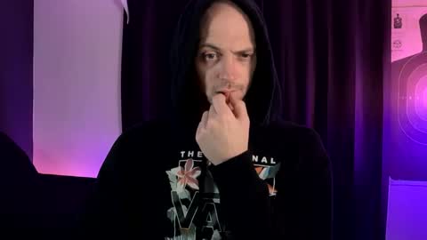 mount_vesuvius online show from November 16, 10:45 pm