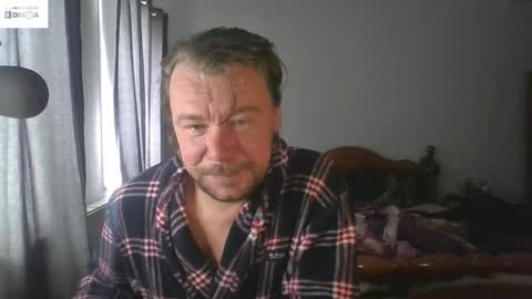 Snapshot of mr_i_ chatting on October 20, 12:21 pm mr_i_ online show from October 20, 12:21 pm