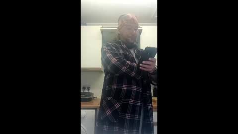 mr_i_ online show from May 20, 6:10 am