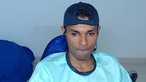 Max online show from March 28, 5:47 pm