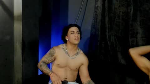 mr_maximo online show from October 26, 4:57 am