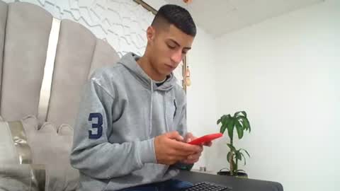 Mr Porn  online show from August 3, 1:17 pm
