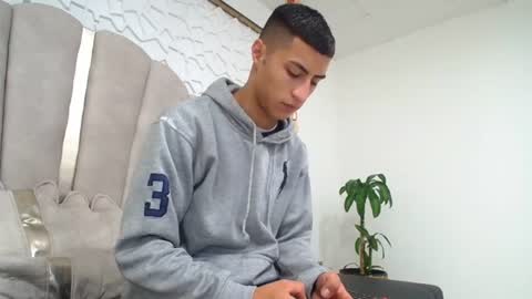 Mr Porn  online show from June 16, 1:59 pm