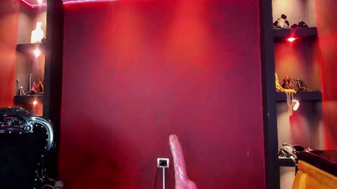 mranii_queen_bdsm_ online show from July 25, 5:27 am