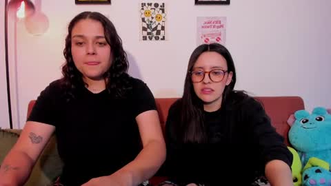 Laura online show from April 22, 1:46 am