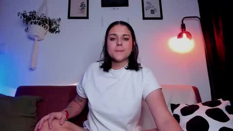 Laura online show from November 21, 11:14 pm