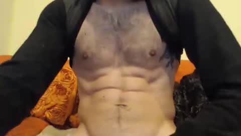 I am  online show from January 12, 10:33 pm