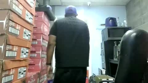 mrdelite1234 online show from April 16, 4:18 pm