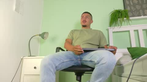 Mr Fox online show from November 17, 11:13 am