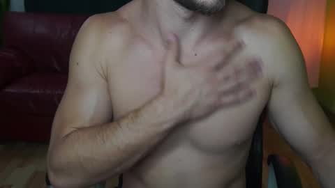 Snapshot of mrgreeneyes01 chatting on September 13, 6:49 am juan luis online show from September 13, 6:49 am