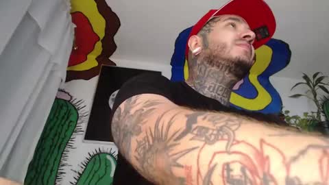 Snapshot of mrmanny__ chatting on December 21, 9:04 pm mrmanny__ online show from December 21, 9:04 pm