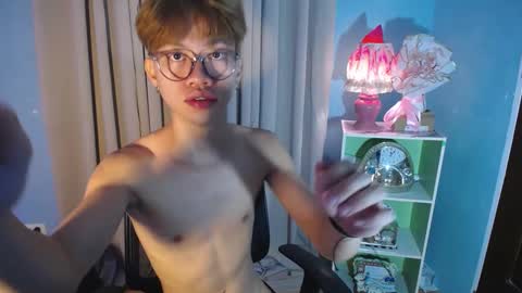 MARK  online show from December 26, 10:05 am