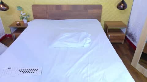 mrs_buttocks online show from October 1, 1:43 pm