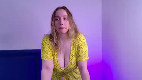 Molly online show from June 10, 5:50 am