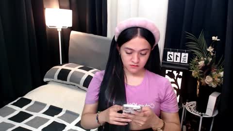 Snapshot of ms_grey4u chatting on September 13, 1:30 am Ash online show from September 13, 1:30 am