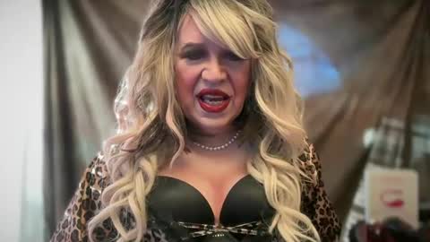 mskarentoy online show from February 17, 9:32 pm