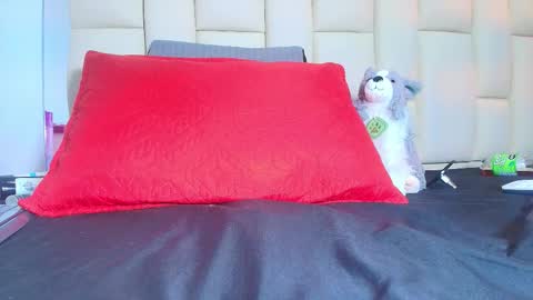 FERNANDA 3 online show from February 24, 3:09 am