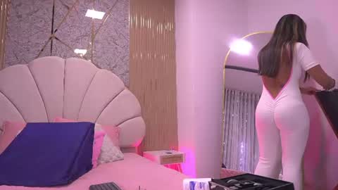 Manuela  online show from July 24, 3:15 am